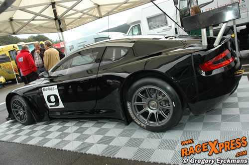 De Aston Martin DBRS9 is een mogelijke deelnemer